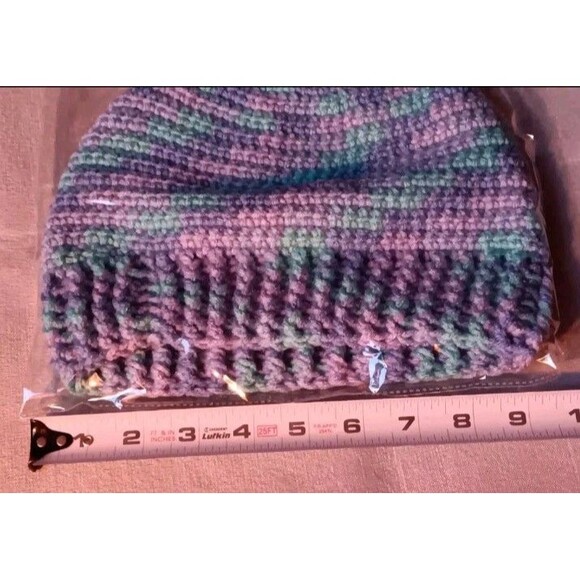 Hat New Leia Allen Hand Made crocheted warm winter Beanie Skull Cap womans - Picture 2 of 3